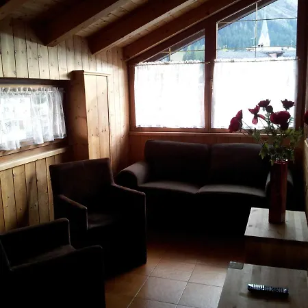 Helen Apartman Arabba